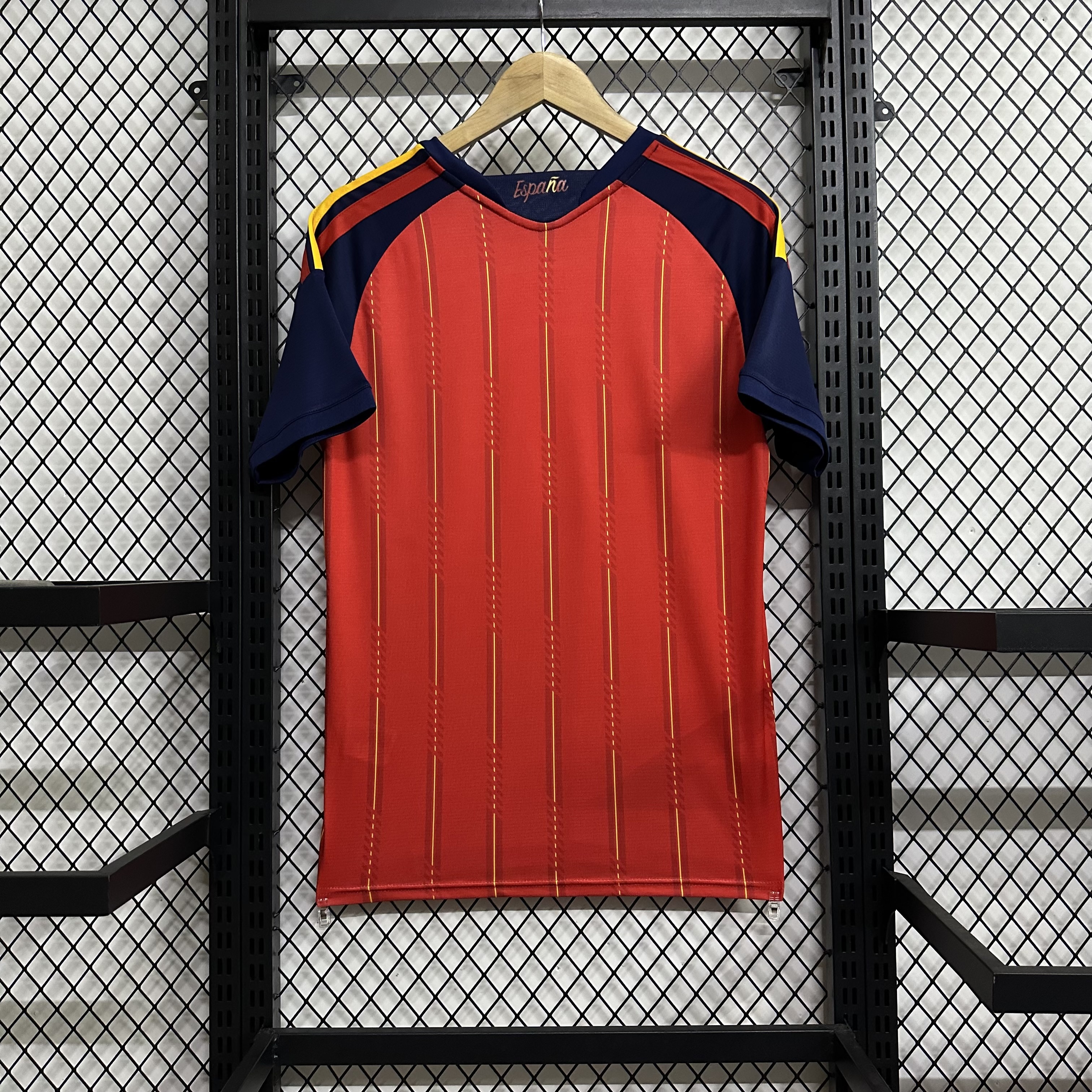 Vista trasera de la camiseta